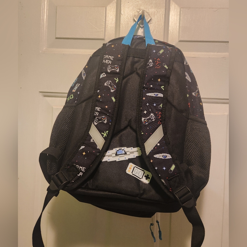 Backpack - Picture 2 of 7